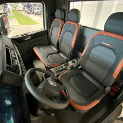 4186745810.jpg
